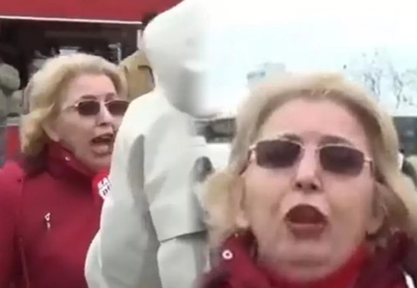 İstanbul'da bir sokak röportajında Cumhurbaşkanı Recep Tayyip Erdoğan hakkında çok sert sözler söyleyen kadının cezası belli oldu - Resim : 2