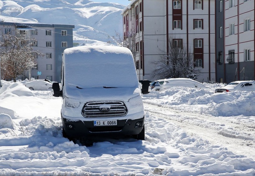 Soğuk hava etkisini gösterdi, beklenen kar için gerim başladı! Sıcaklık 10 derece birden düşüyor | 8 Ocak Pazartesi hava durumu - Resim: 6