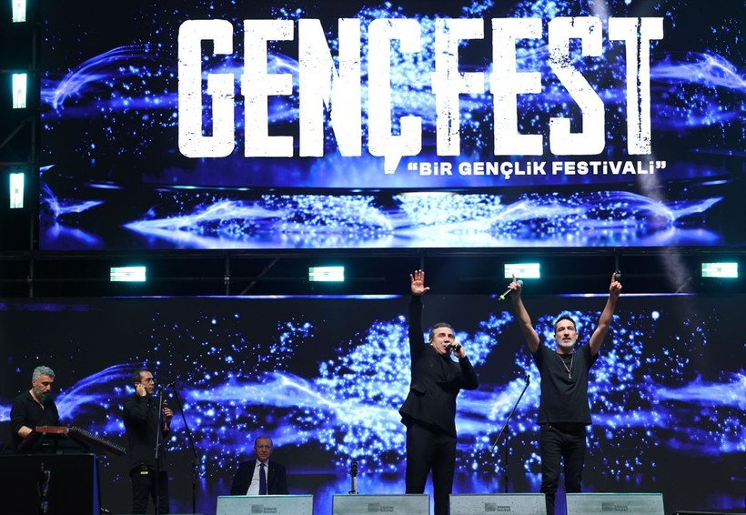 GENÇFEST'te renkli anlar: Erdoğan, Sagopa Kajmer ve Ferhat Göçer konserini izledi - Resim: 4