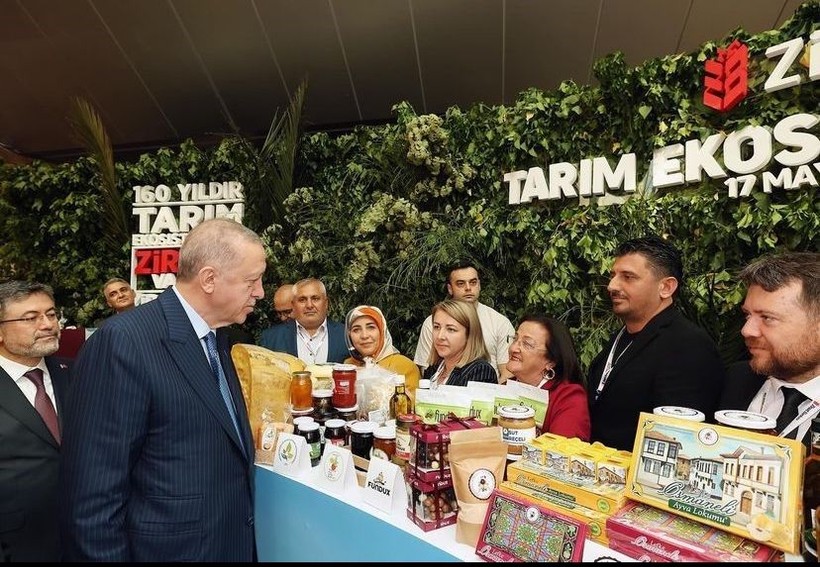 Cumhurbaşkanı Erdoğan Osmaneli'nin yöresel ürünlerini tattı - Resim: 7