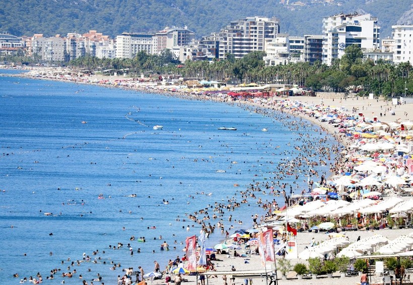 Akdeniz'de 32 dereceyi aşan rekor sıcaklık - Resim: 2
