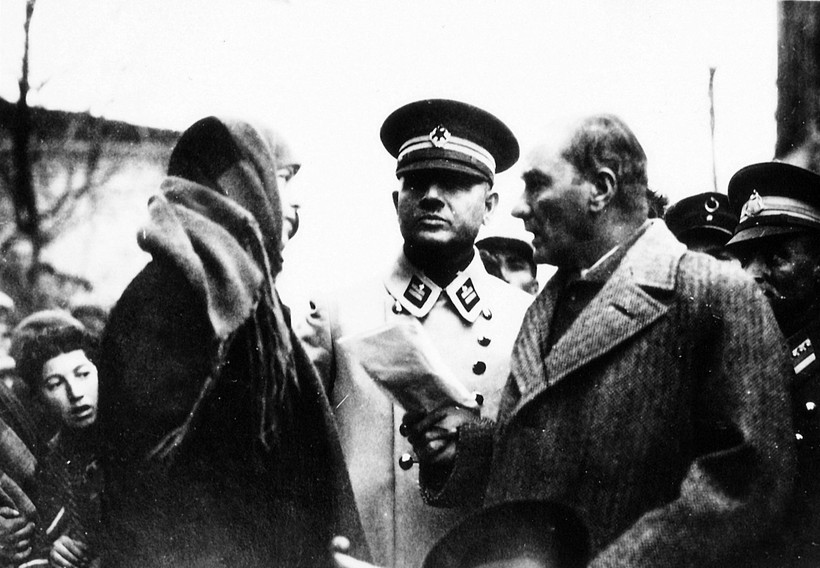 Cumhuriyet'in yüzüncü yılına özel: 100 fotoğrafla Atatürk'ün anıları - Resim: 29