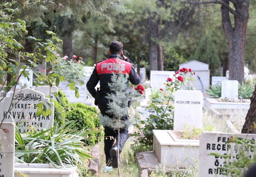 Mezarlıkta ürperten bebek sesi! Aradılar taradılar bulamadılar - Resim: 6