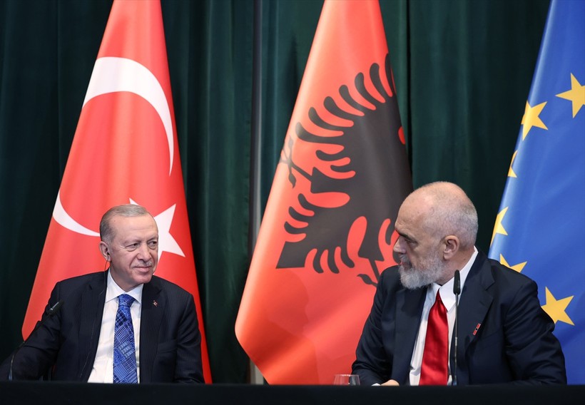 Cumhurbaşkanı Erdoğan Arnavutluk Başbakanı ile ortak basın toplantısında konuştu: Netanyahu hükümeti küresel düzeni tehdit ediyor - Resim : 4