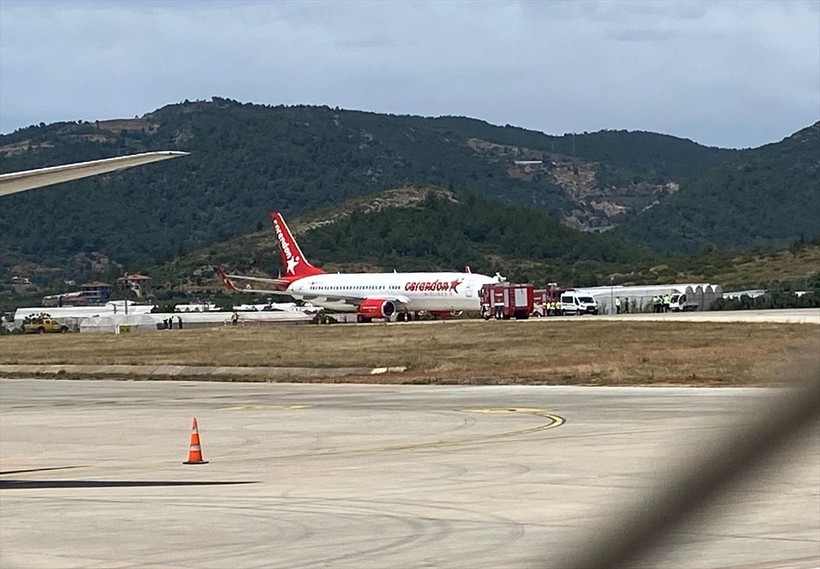 Dün İstanbul, bugün Antalya! Yolcu uçağı gövdesi üzerine indi! - Resim: 10