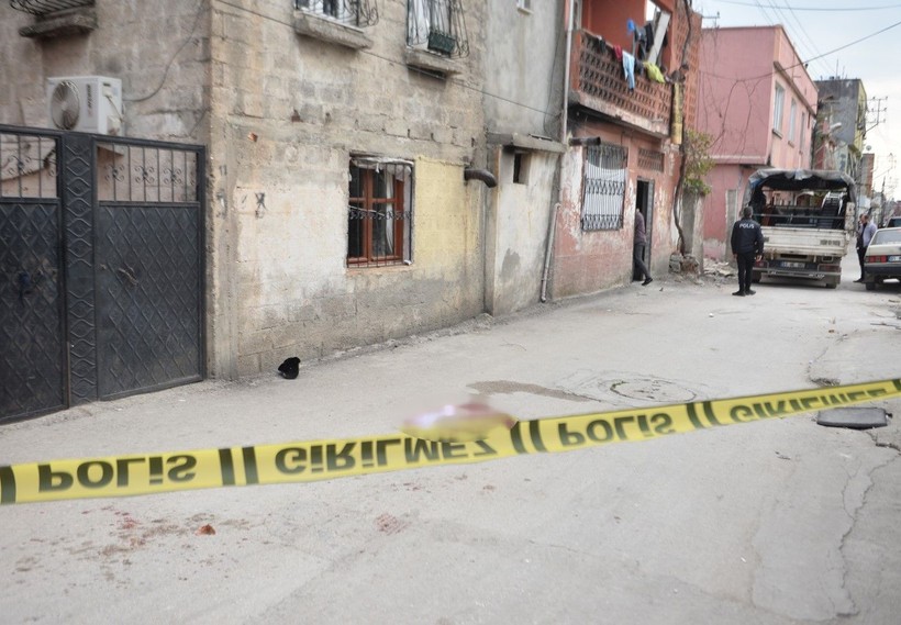 Kızını öldüren babadan 'kendini bıçakladı' savunması - Resim: 8