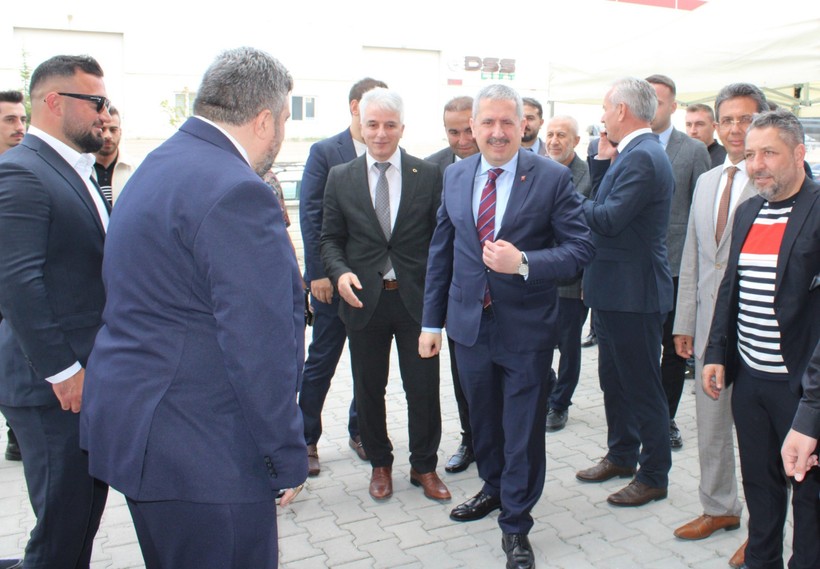 Bakanlık fiyat oyuncularına geçit vermedi: 5 zincir markete 231 milyon TL ceza! - Resim : 1
