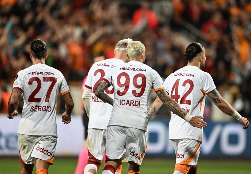 Galatasaray Sivasspor maçında şampiyon olabilir! Fenerbahçe-Trabzonspor maçında... - Resim: 8