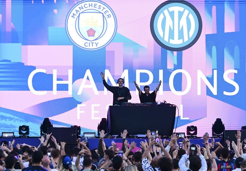 UEFA Şampiyonlar Ligi Finali kapsamında İstanbul'da düzenlenen UEFA Şampiyonlar Festivali sona erdi - Resim: 1