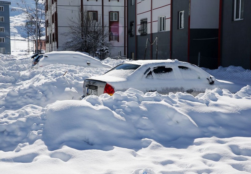 Soğuk hava etkisini gösterdi, beklenen kar için gerim başladı! Sıcaklık 10 derece birden düşüyor | 8 Ocak Pazartesi hava durumu - Resim: 7