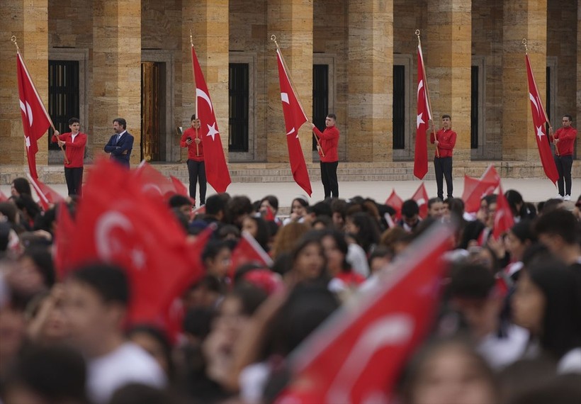 Milli Eğitim Bakanı Tekin öğrenci ve öğretmenlerle Anıtkabir'e gitti - Resim: 9