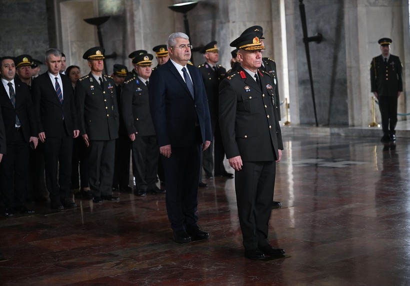Atatürk'ün Kara Harp Okulu'na girişinin 125'inci yıl dönümü! Öğrenciler Anıtkabir'i ziyaret etti - Resim: 13