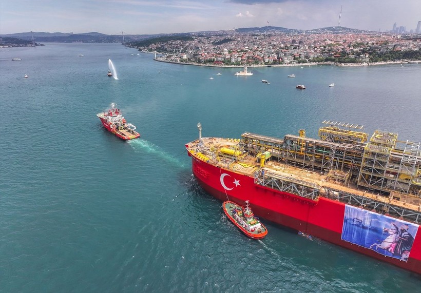 Osman Gazi fethin yıl dönümünde İstanbul Boğazı'nda - Resim: 17