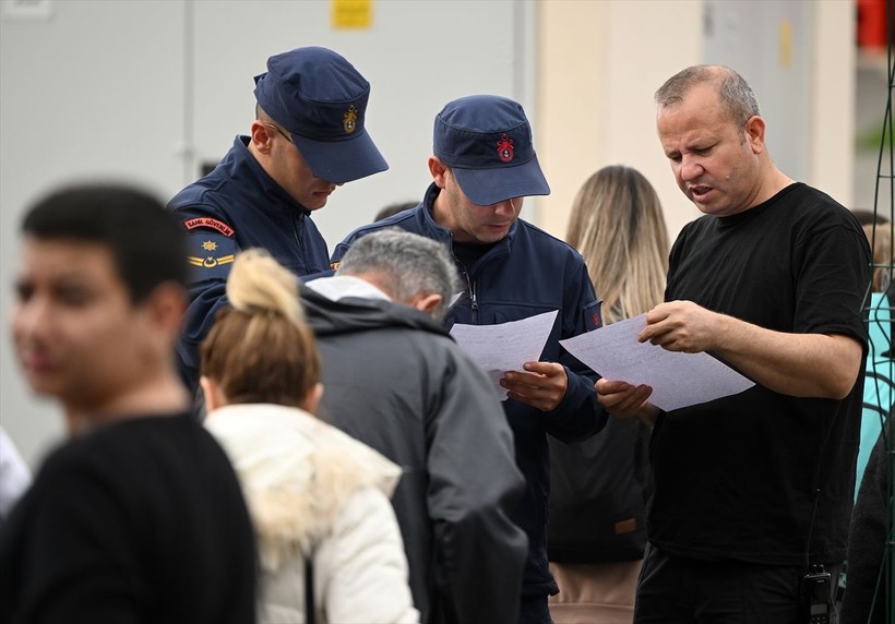 Süheyla Sultan gemisi, Hatay İskenderun'da depremzedeleri ağırlamaya başladı - Resim: 14