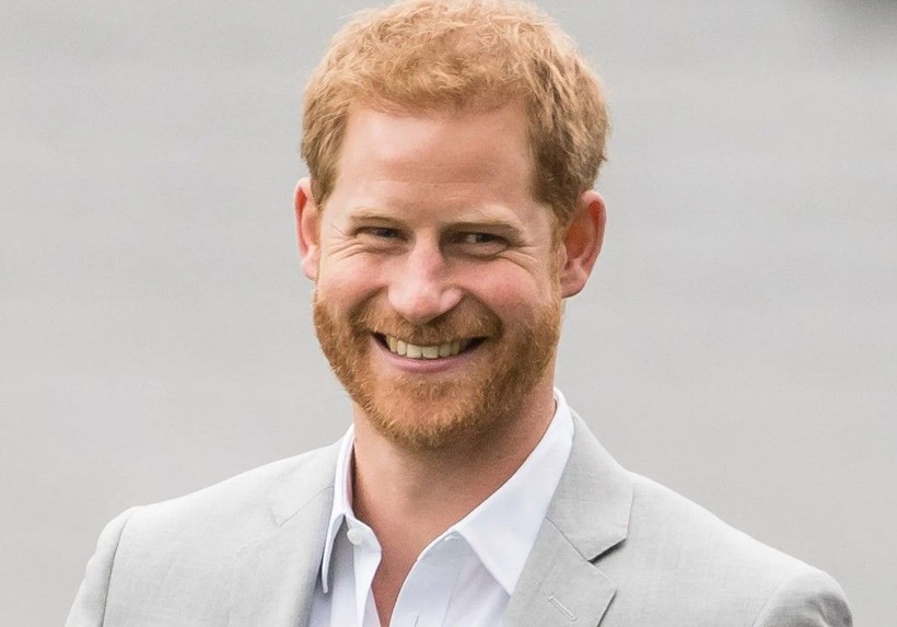 Prens Harry ve eşi Meghan'ın belgeselinin yankıları devam ederken Harry'nin tartışmalı anı kitabı 'Spare' raflardaki yerini aldı - Resim: 5