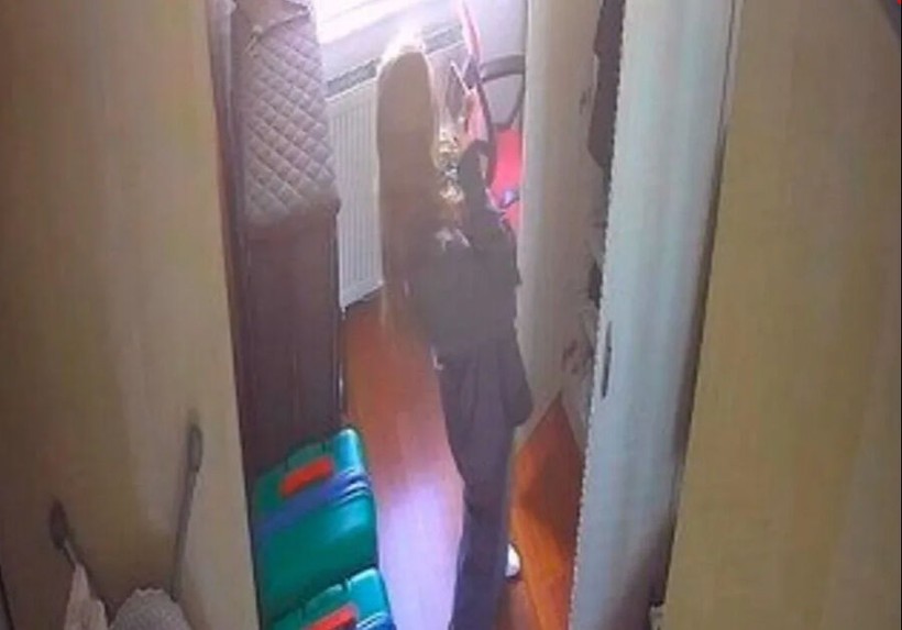 Boşanma sürecinde skandal hamle! Banka müdürü eşinin evine gizlice girip kayıt yaptı - Resim : 2