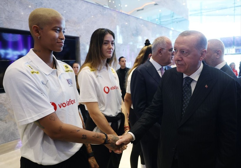 Cumhurbaşkanı Erdoğan, Filenin Sultanları'nı kabul etti - Resim: 7