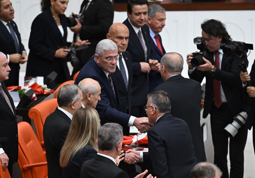 Meclis'te sürpriz görüşme: AK Parti, MHP, İYİ Parti, DEM Parti heyetleri aynı karede - Resim: 29