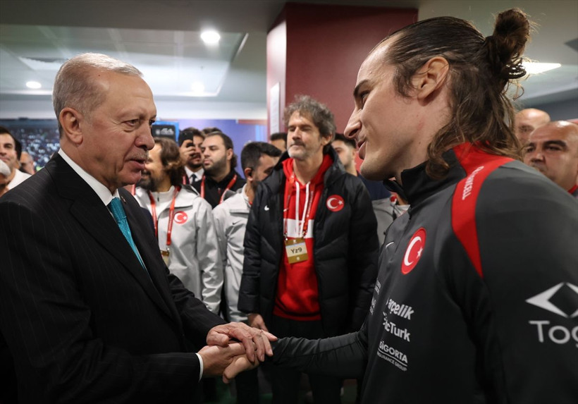 Cumhurbaşkanı Erdoğan milli takım oyuncularını tebrik etti - Resim: 7