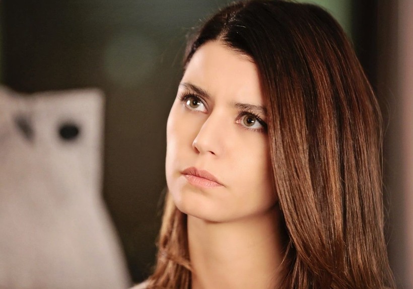 Beren Saat bayramları karıştırdı! 19 Mayıs yerine 23 Nisan... - Resim: 6