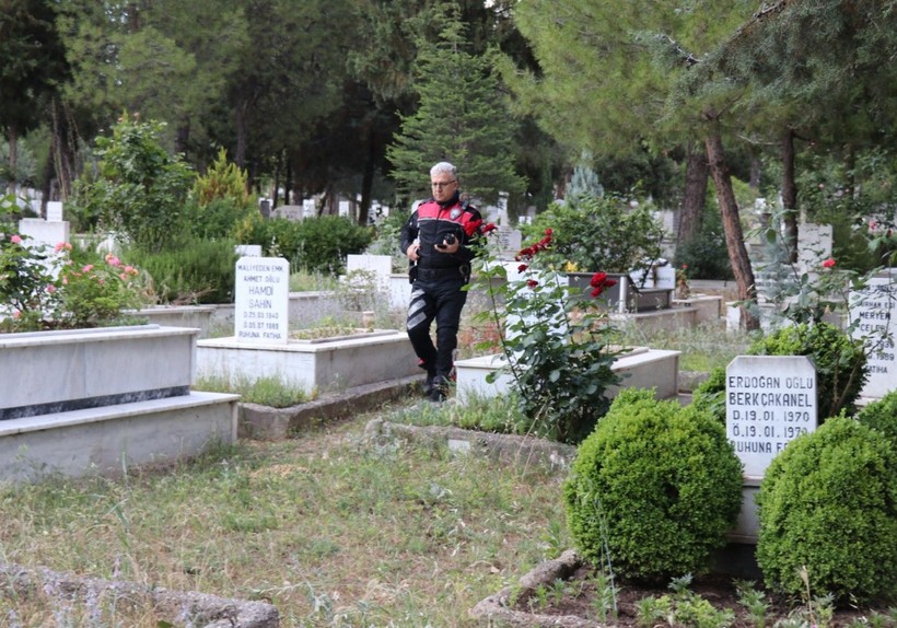 Mezarlıkta ürperten bebek sesi! Aradılar taradılar bulamadılar - Resim: 5