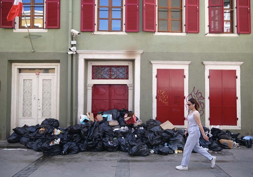Grevde 4. gün: İzmir çöp yığınına döndü! - Resim: 18