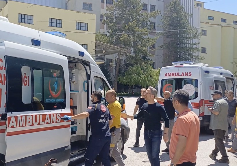 Çorum'da un fabrikasında patlama! Yaralılar var - Resim: 1