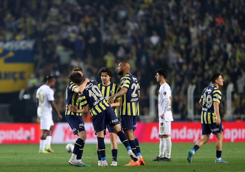 Fenerbahçe büyük fırsat tepti! Bu kez son dakikada yıkıldı - Resim: 5