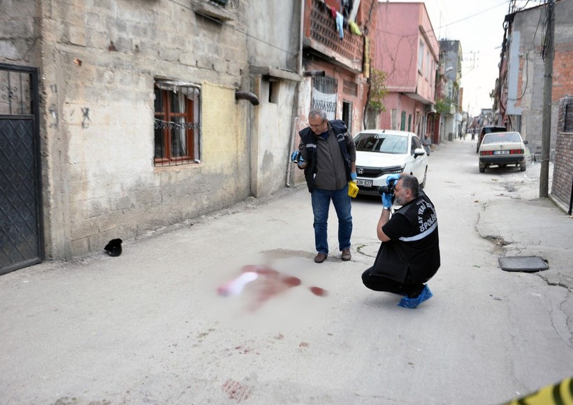 Kızını öldüren babadan 'kendini bıçakladı' savunması - Resim: 7