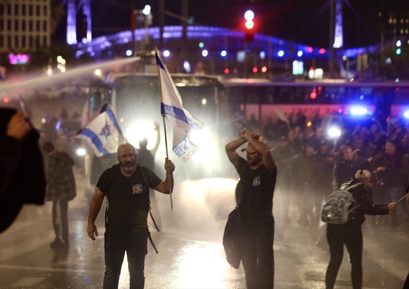 İsrailli vatandaşlardan 'Netanyahu' karşıtı eylem! - Resim: 48