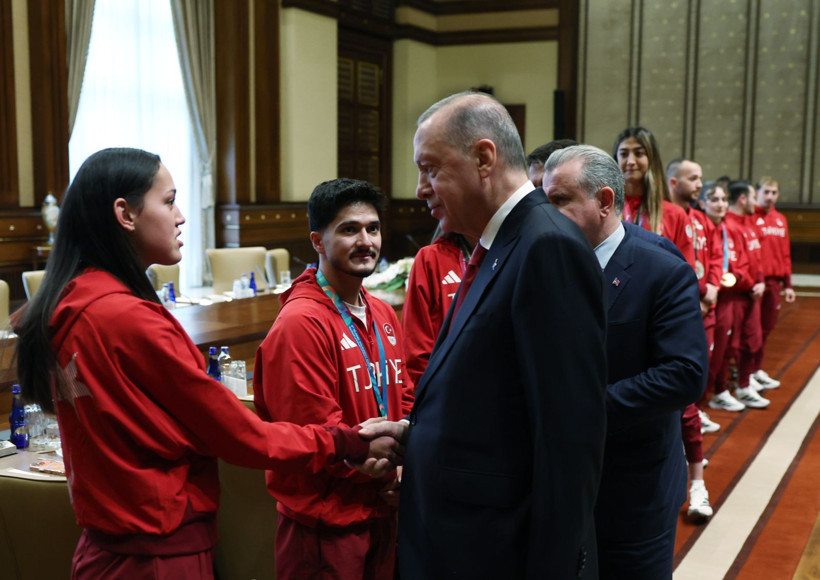 Cumhurbaşkanı Erdoğan, sporcuları kabul etti - Resim: 2