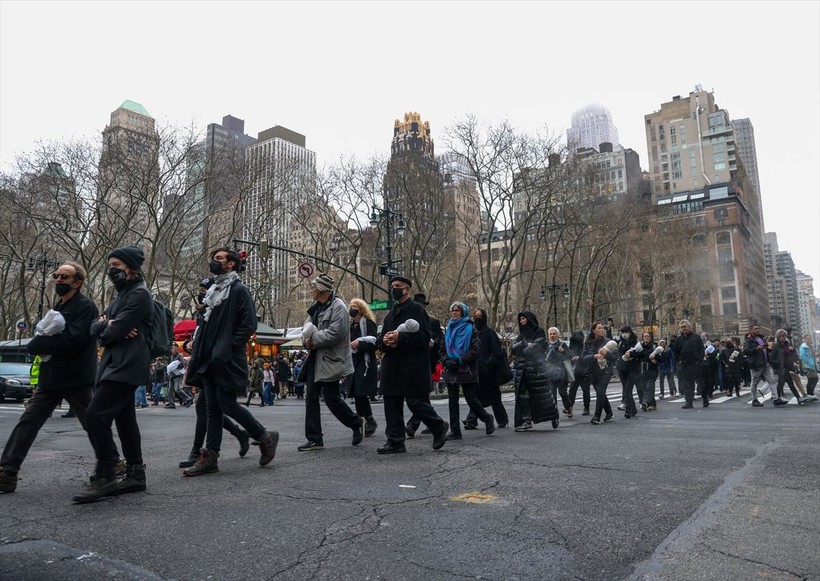 New York Gazze'de ölen binlerce bebek ve çocuk için sessiz yürüyüş yaptı - Resim: 18