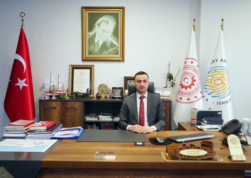 Türkiye'nin ilk uçurum salıncağı kuruldu - Resim: 4