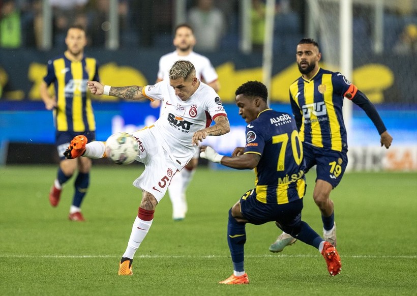 Son dakika Galatasaray haberleri... Galatasaray Ankaragücü'nü 4-1 yendi! Şampiyonluk maçından unutulmaz fotoğraflar - Resim: 5