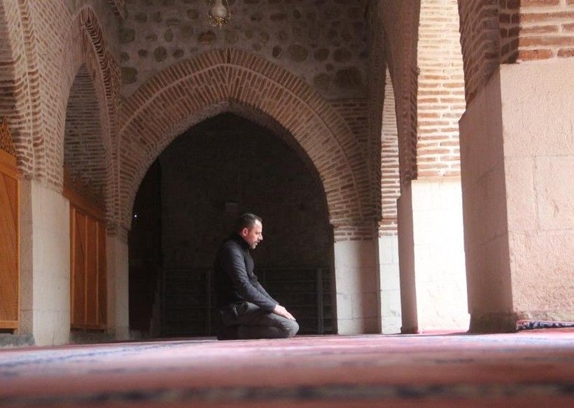 Pisa Kulesi'nden daha eğik : 870 yıllık minare 3 büyük depreme bana mısın demedi! - Resim: 4