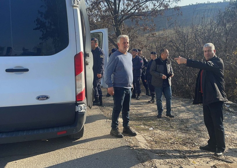2 yıldır kayıp sanılan genci öldürüp evin bahçesine gömmüşler - Resim: 6