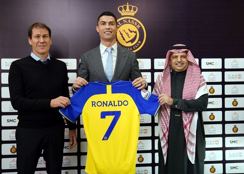 Al-Nassr'ın ezeli rakibinden Ronaldo'ya Messi ile cevap! Formasını... - Resim: 9