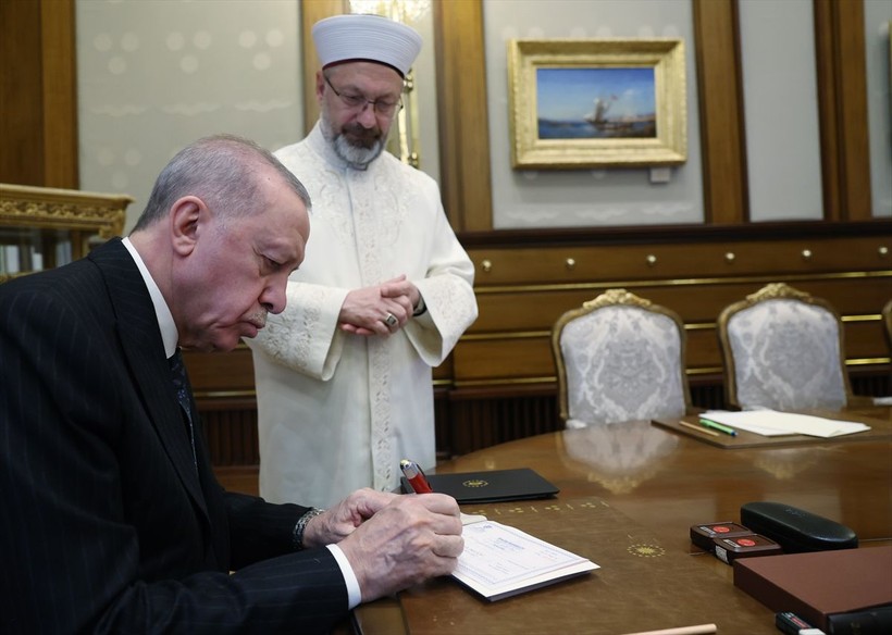 Emine Erdoğan'dan Kızılay'a kurban bağışı! Cumhurbaşkanı Erdoğan'ı geçti - Resim: 3