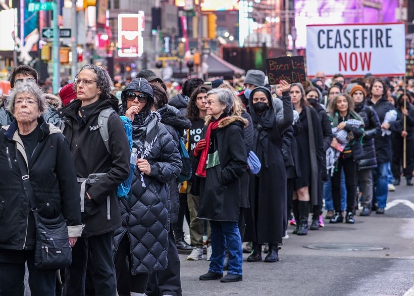 New York Gazze'de ölen binlerce bebek ve çocuk için sessiz yürüyüş yaptı - Resim: 8
