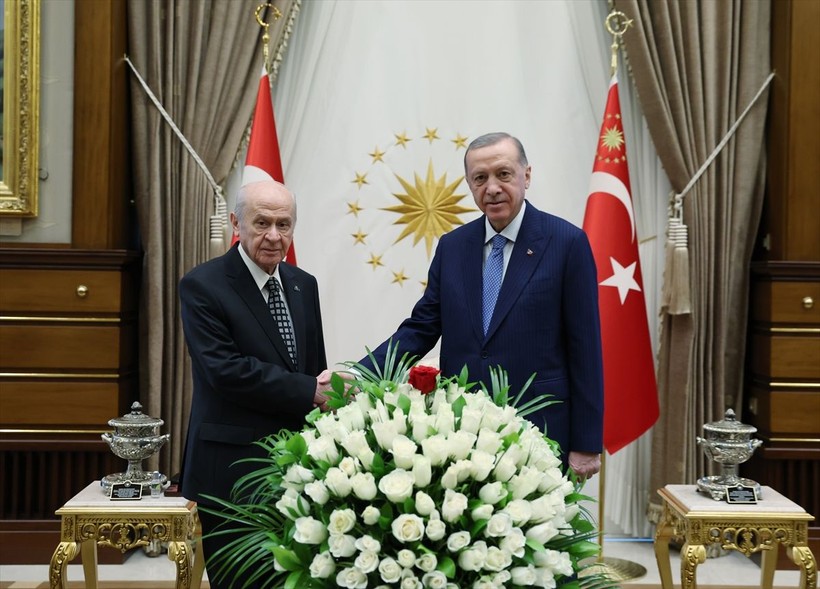 Recep Tayyip Erdoğan ile Devlet Bahçeli arasında güldüren diyalog: Ne kadar daha gençleştik? 75 olduk efendim - Resim: 4