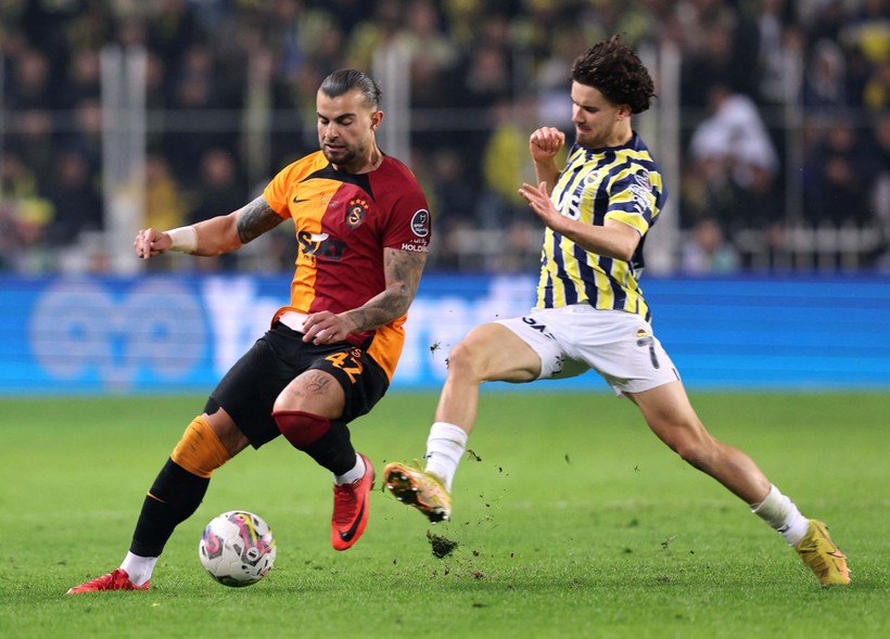Galatasaray, Fenerbahçe'yi Kadıköy'de 3-0 yendi! İşte derbi maçtan özel kareler - Resim: 18