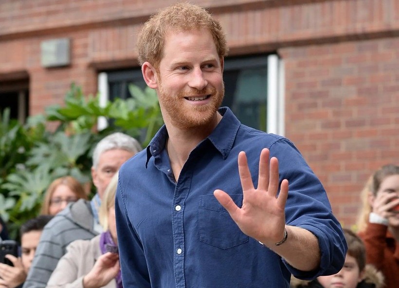 Prens Harry ve eşi Meghan'ın belgeselinin yankıları devam ederken Harry'nin tartışmalı anı kitabı 'Spare' raflardaki yerini aldı - Resim: 11