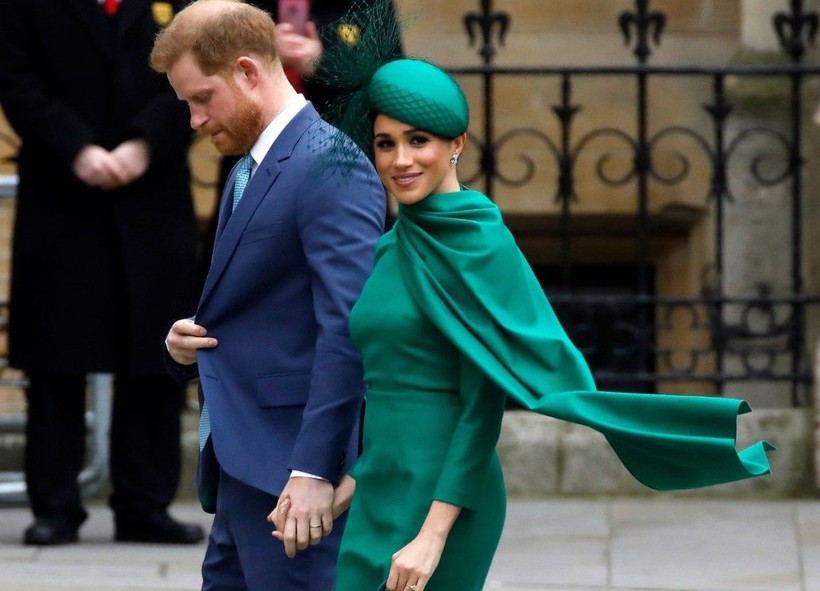 Prens Harry ve eşi Meghan'ın belgeselinin yankıları devam ederken Harry'nin tartışmalı anı kitabı 'Spare' raflardaki yerini aldı - Resim: 8