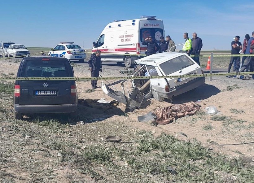 Konya'da katliam gibi kaza! Otomobil ile ticari araç çarpıştı: Çok sayıda ölü ve yaralı var - Resim: 4