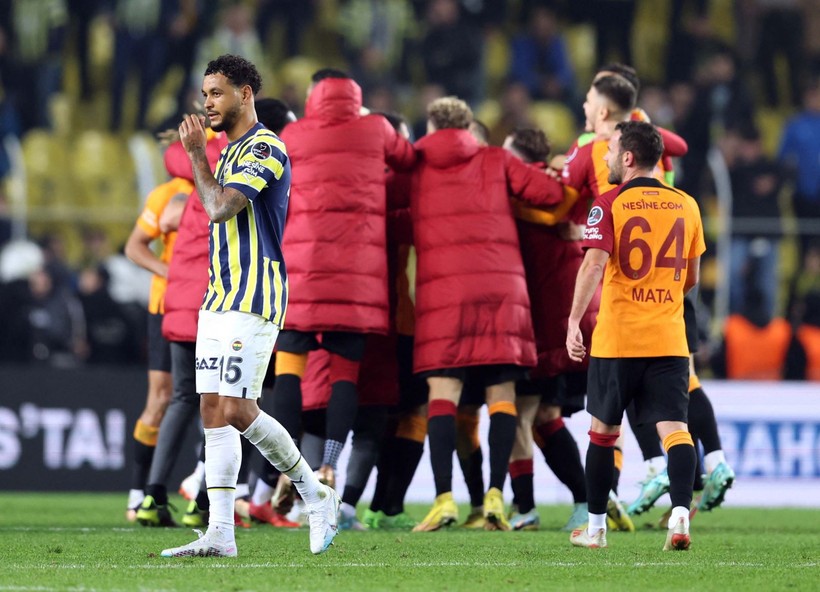 Galatasaray, Fenerbahçe'yi Kadıköy'de 3-0 yendi! İşte derbi maçtan özel kareler - Resim: 71