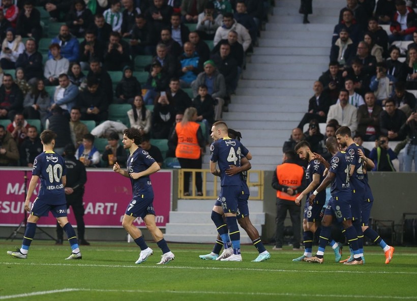 Fenerbahçe şampiyonluk yolunda ağır yara aldı! Giresun’da 2 puan bıraktı - Resim: 8