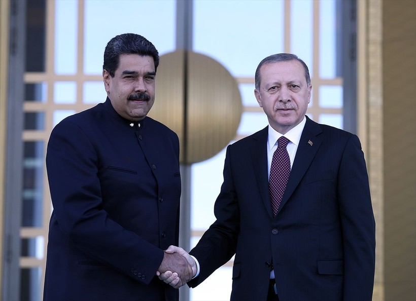 Venezüella Devlet Başkanı: Türk halkı bilmeli ki ülkemizin büyük kardeşi Erdoğan'ı çok seviyoruz çünkü o iyiliksever ve koca yürekli - Resim: 4
