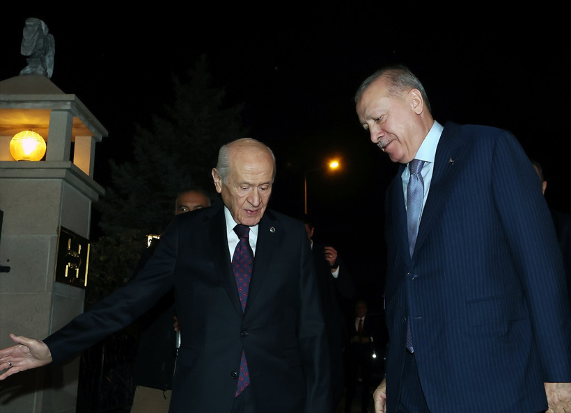 Cumhurbaşkanı Erdoğan, MHP Genel Başkanı Bahçeli ile görüştü - Resim : 1