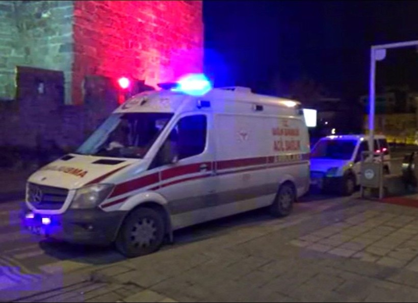 Kayseri'de iş merkezindeki yürüyen merdivenlerden düşen şahıs hayatını kaybetti! - Resim: 1