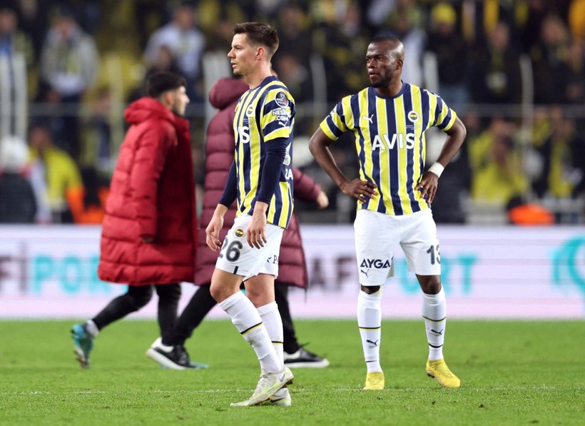 Galatasaray, Fenerbahçe'yi Kadıköy'de 3-0 yendi! İşte derbi maçtan özel kareler - Resim: 72